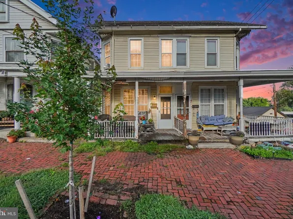 459 Market St, Millersburg, PA 17061