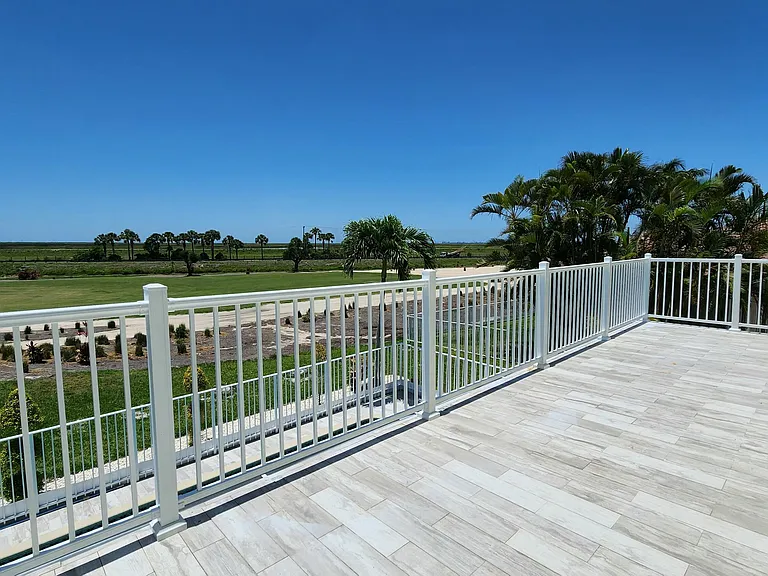 1851 Corsica Dr — Photo 64