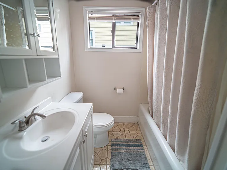 218 Kensington Pl #218 — Photo 4