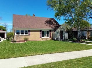 708 Willmor St, Racine, WI 53402
