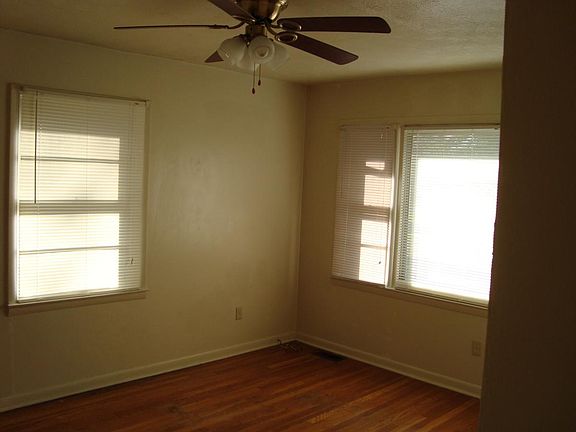 3rd image of 2006 Fordson Ct