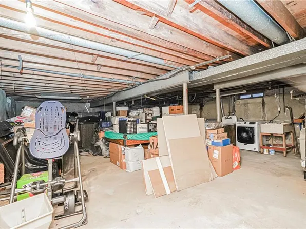 38 Bleeker Place image 30 of 35