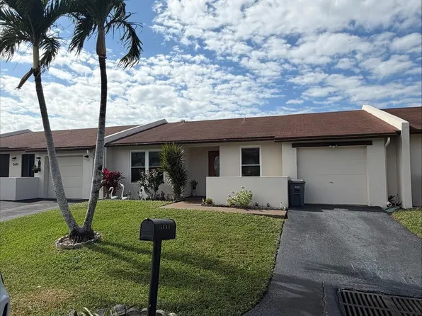 15683 Bottlebrush Circle, Delray Beach, FL 33484