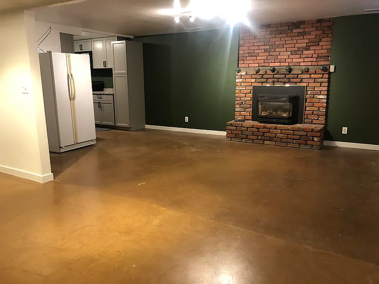 420 NW Dack Ct — Photo 14