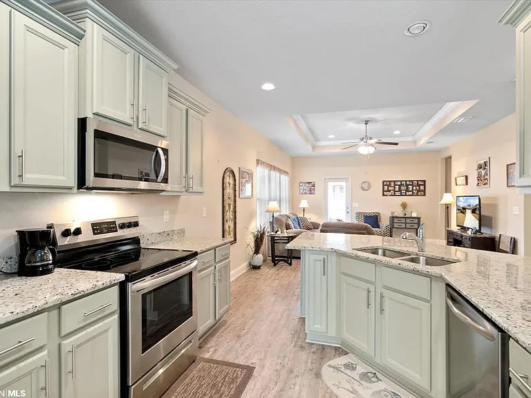 7857 Barrington Ln — Photo 2