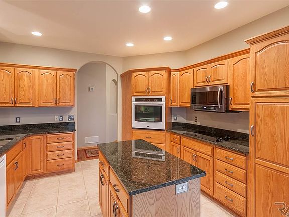 4th image of 5905 S Grand Lodge Pl