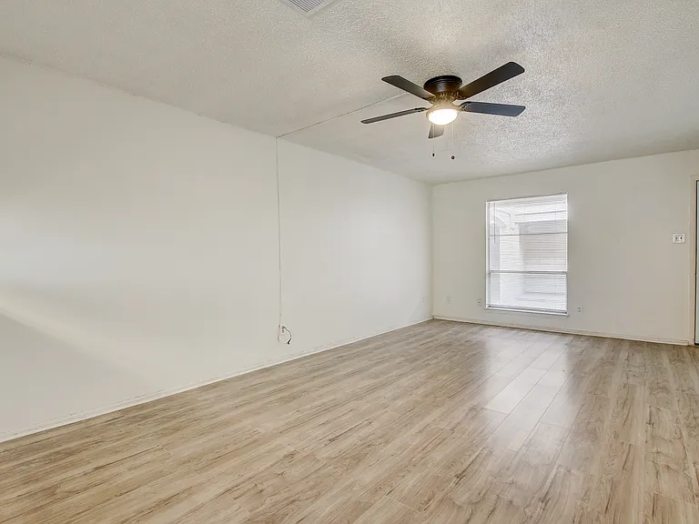 Highpoint North — Photo 18