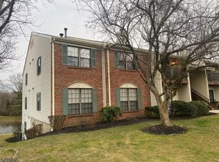 77 Baldwin Ct, Basking Ridge, NJ 07920