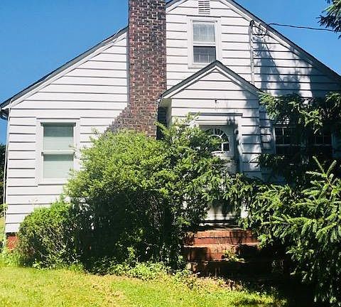 3rd image of 160 Sweetmans Ln