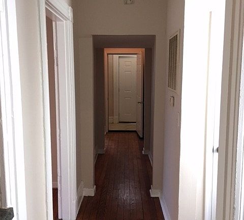 3rd image of 3419 Carolina Ave