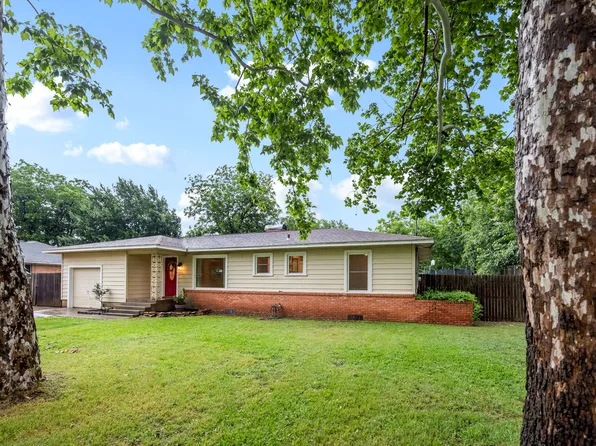 421 1st, Krum, TX 76249