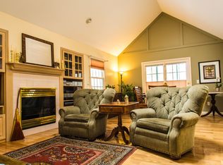 948 Hampton Ct, Sagamore Hills, OH 44067