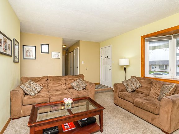 4th image of 1536 E Celebrity Cir