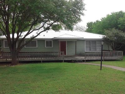 204 N 6th St, Lott, TX, 76656