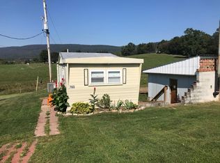 703 Mountain View Dr, Hamburg, PA 19526