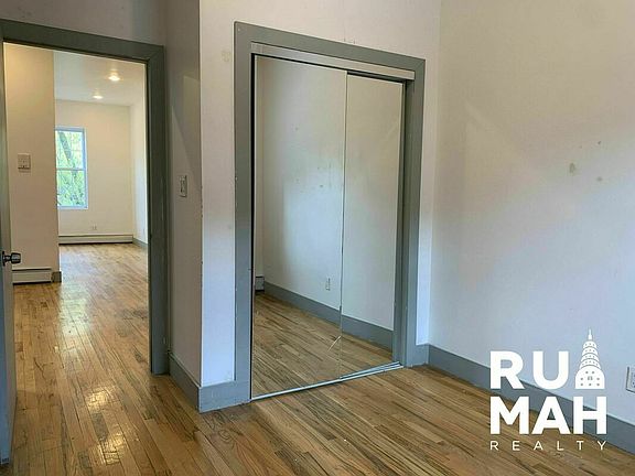 4th image of 481 Dekalb Ave #33