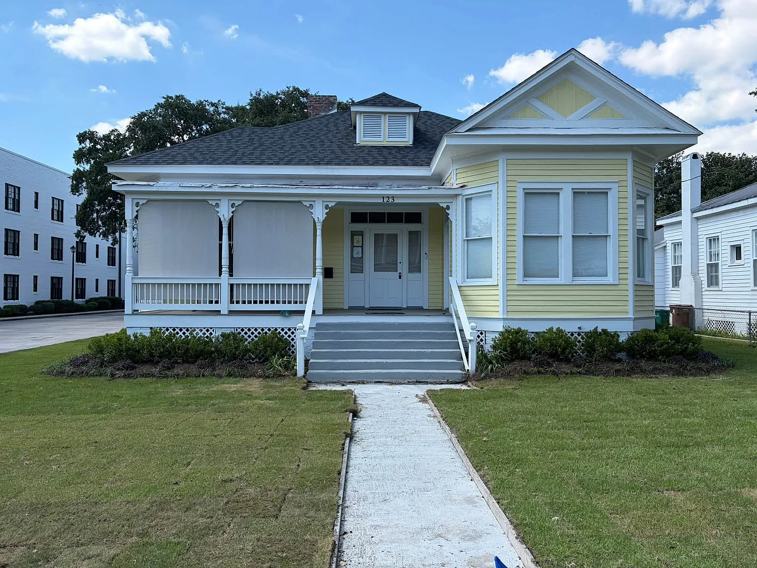 3 bed, 1850 sqft, $3,000 — Photo 1