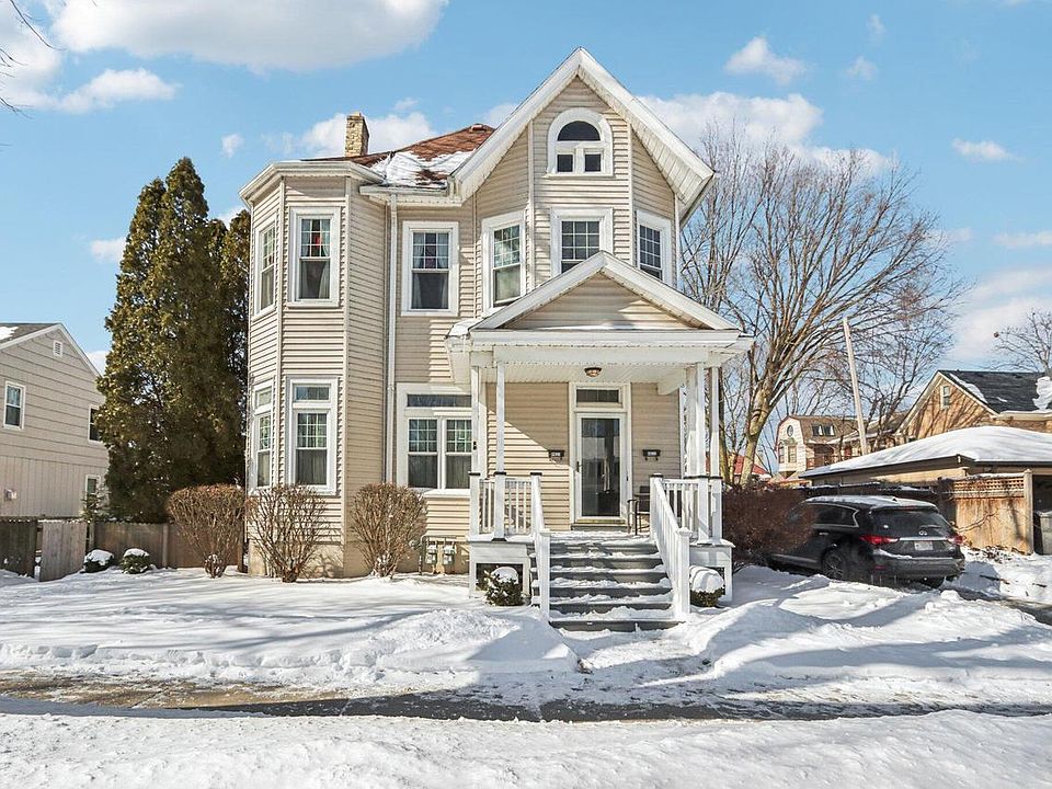 1st image of 4631 North Oakland AVENUE #4633
