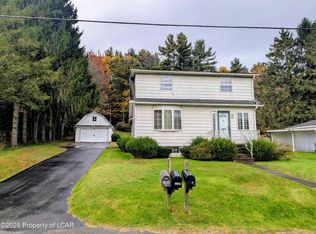 2075 Chase Rd, Shavertown, PA 18708