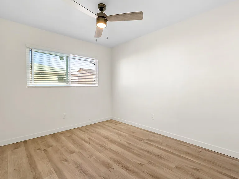 4133 Wabash Ave #7 — Photo 10