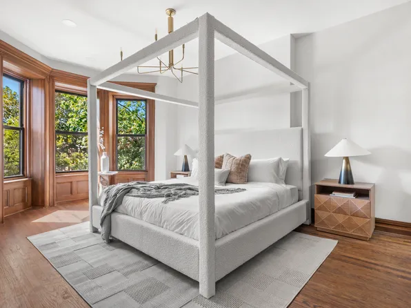 1137 Park Place image 13 of 27