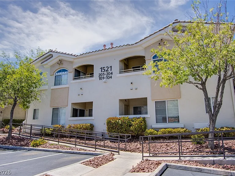 1521 Ruby Cliffs Ln #203 — Photo 3