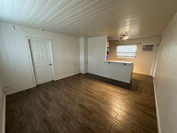 2nd image of 2915 E Washington St APT 3