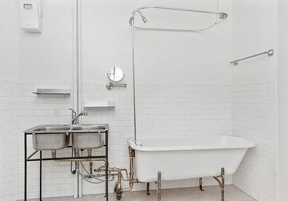 Rented by Keller Williams NYC | media 13