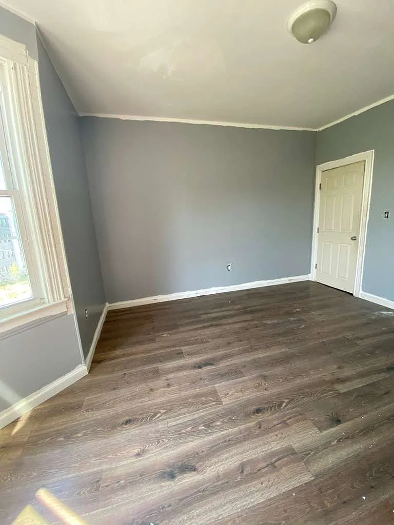 2 bed, 1.0 bath, $2,600 — Photo 2