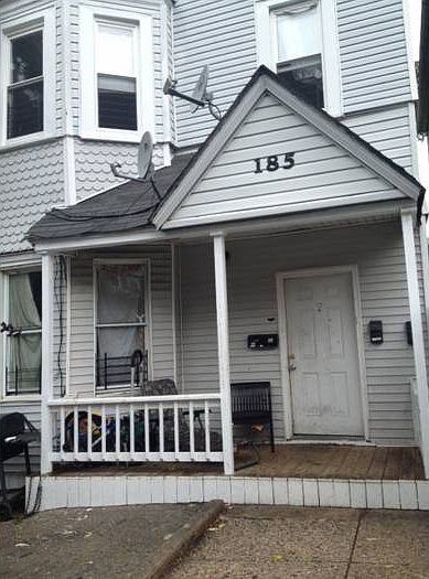2nd image of 185 Benziger Ave