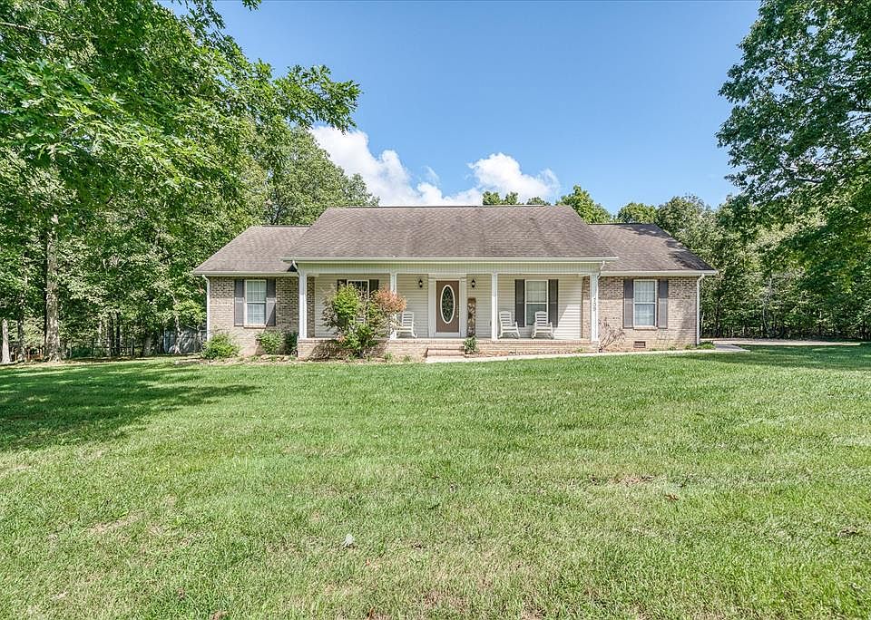 1st image of 709 Forest Dr