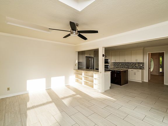 4th image of 6605 E 65th St