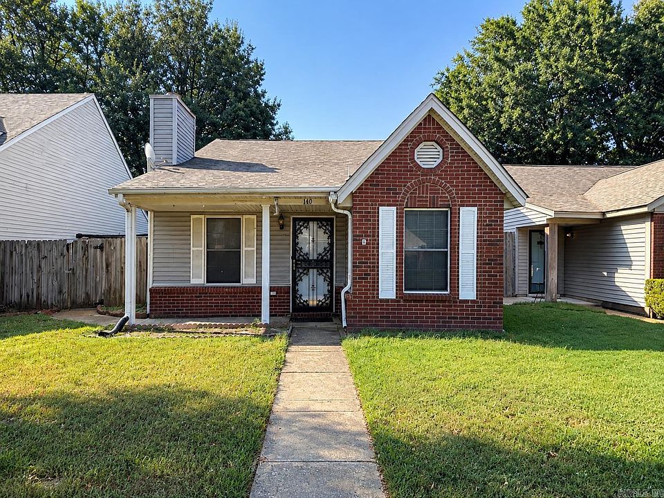 1st image of 140 Meadowbrook Cir