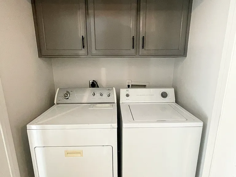 Gardenia Apartments — Photo 2