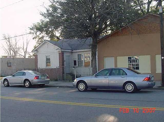 2nd image of 1817 Reynolds Ave