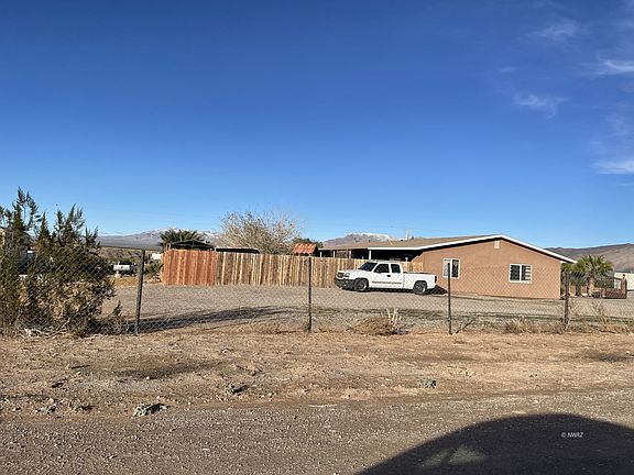 4th image of 319 N Anasazi Pl