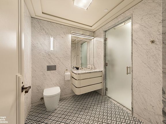 5th image of 301 Park Ave #2215