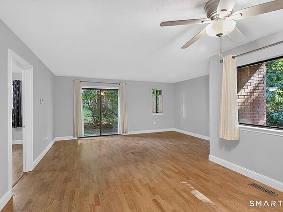 3rd image of 550 Darling Street #5H