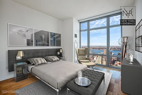 Sold by New York Residence | media 13