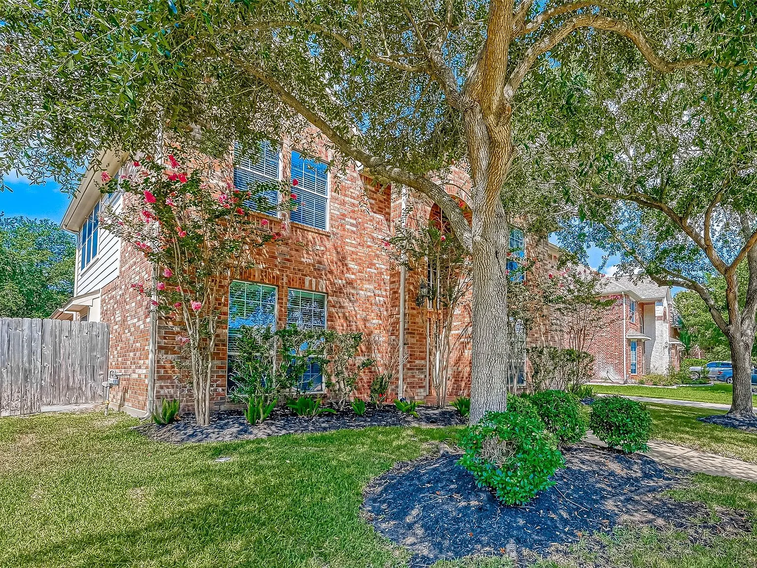 4 bed, 3.5 bath, 3169 sqft, $3,500 — Photo 3