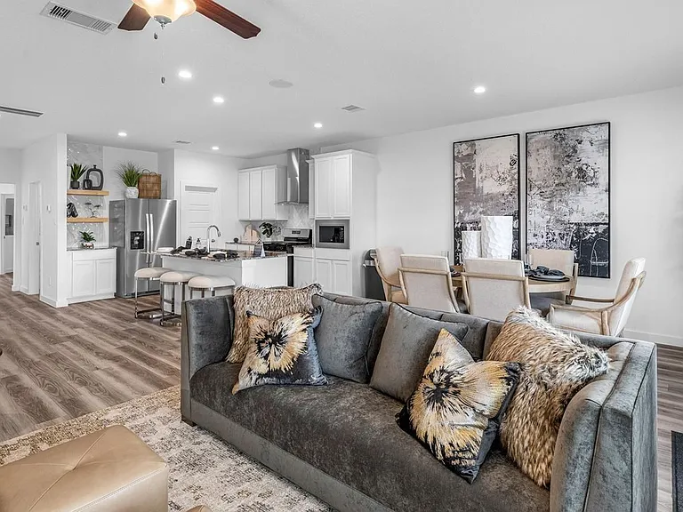 2923 Amherst Meadow Ln — Photo 3