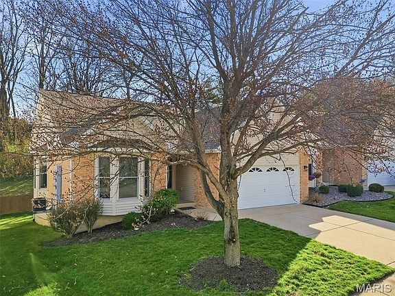 3rd image of 24 Summit Pointe Ct Unit 4A