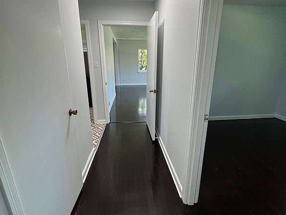 5th image of 2242 Estelle Cir