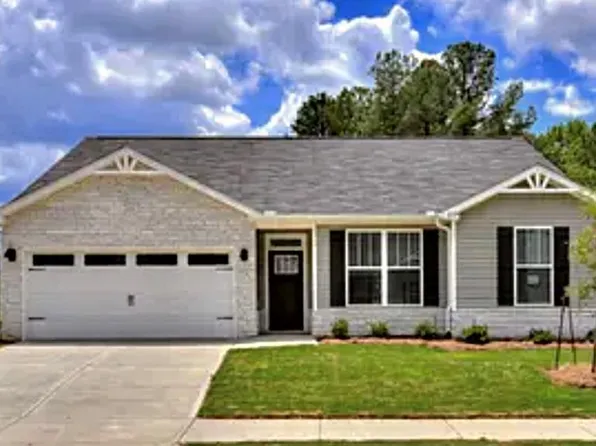 107 Burberry Cir, Greenwood, SC 29646
