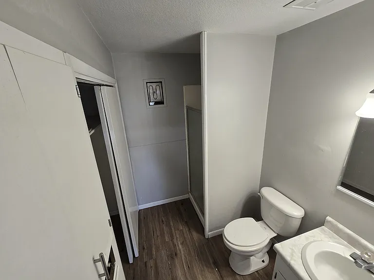 318 Walnut St #3 — Photo 2