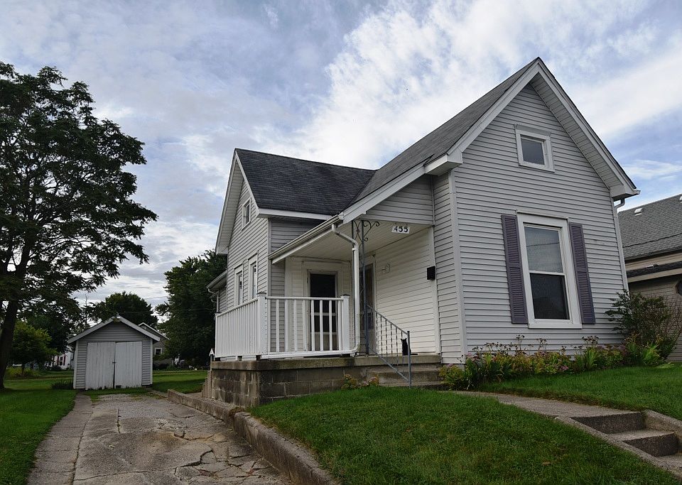 1st image of 455 W Green St