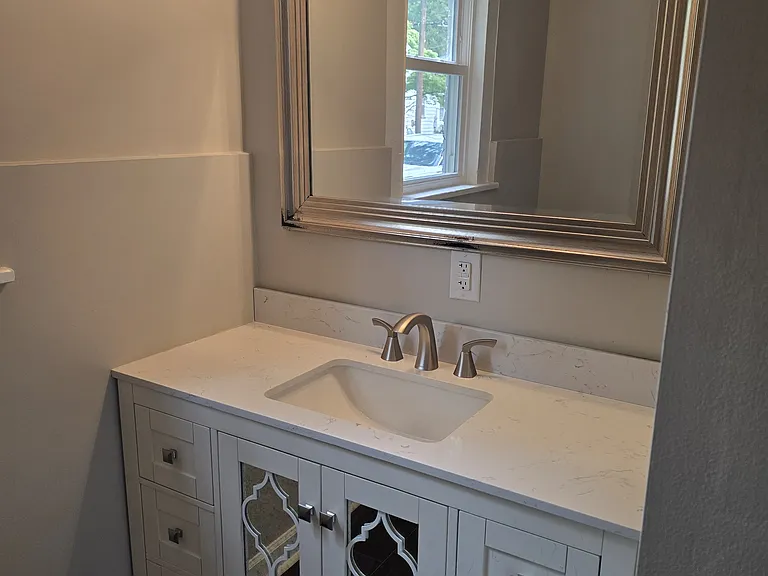 225 Bond St — Photo 26