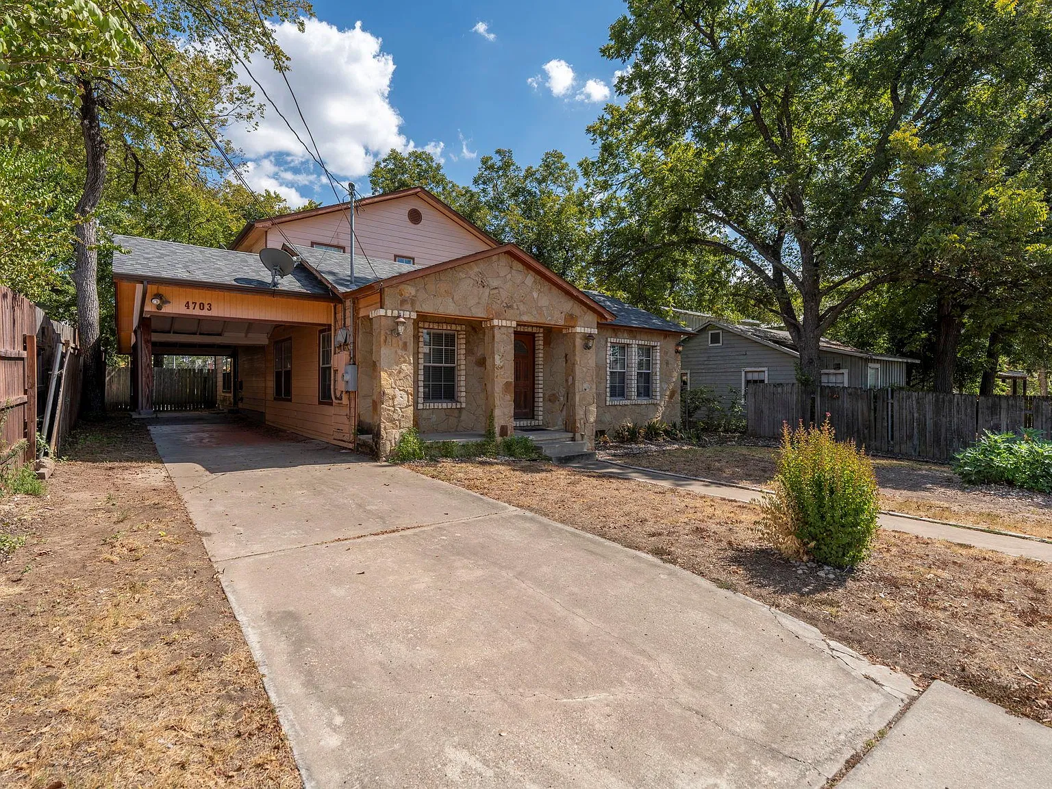7 bed, 3.0 bath, 3040 sqft, $2,500 — Photo 4