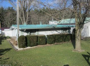 8355 Walnut St SW, Sherrodsville, OH 44675