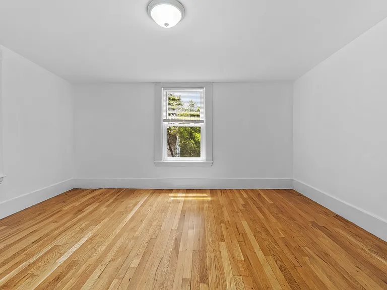 96 Bridge St #2 — Photo 9